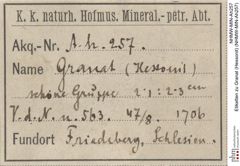 Etiketten zu Granat (Hessonit) (NHMW-MIN-Ah257)